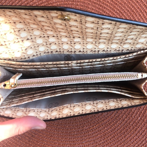 🚫Sold🚫NWOT Tory Burch Wallet/Clutch - Picture 4 of 5